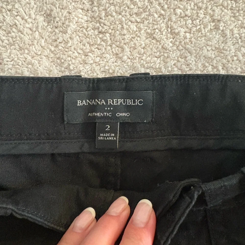 Banana Republic Black Cargo Pants - Picture 3 of 5